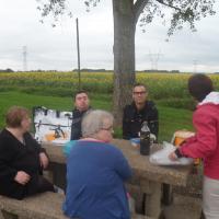 Petite pause pique-nique sur la route du départ